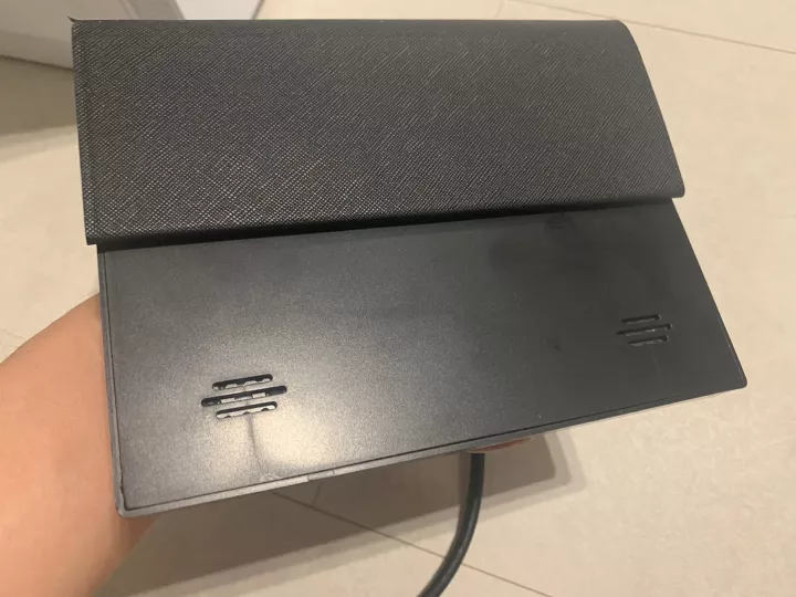 후면 스피커 사진