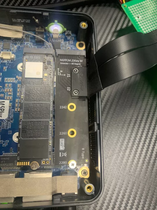 두번 째 nvme 슬롯에 장착 사진